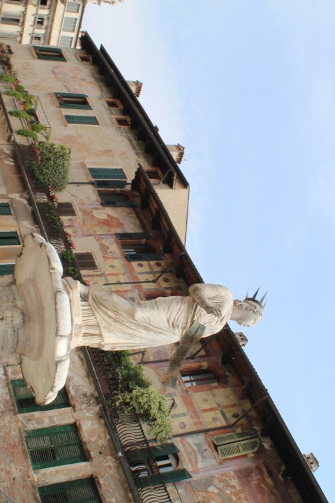 A statue in Verona